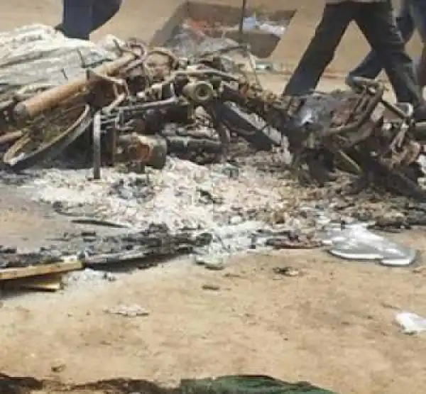 Photos: 6 Dangote Trucks Burnt During Pro-Biafran Protest In Onitsha Yesterday